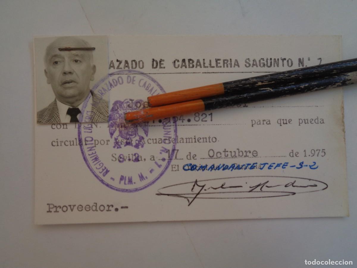 Militaria: R.L. ACORAZADO DE CABALLERIA SAGUNTO N&ordm; 7: PASE PARA CIRCULAR POR ACUARTELAMIENTO. SEVILLA 1975