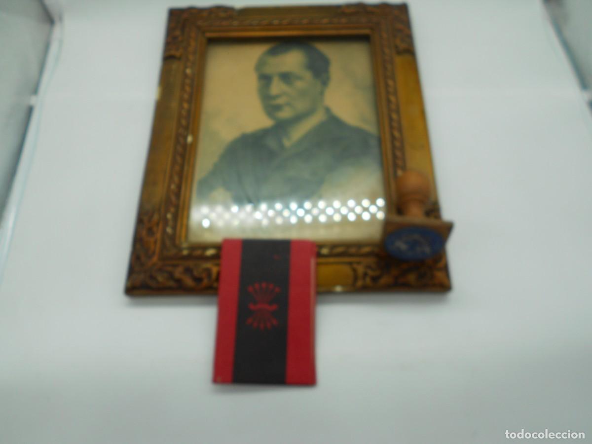 Militaria: lote falaje cuadro sello caucho y carnet este sin documentacion solo carton