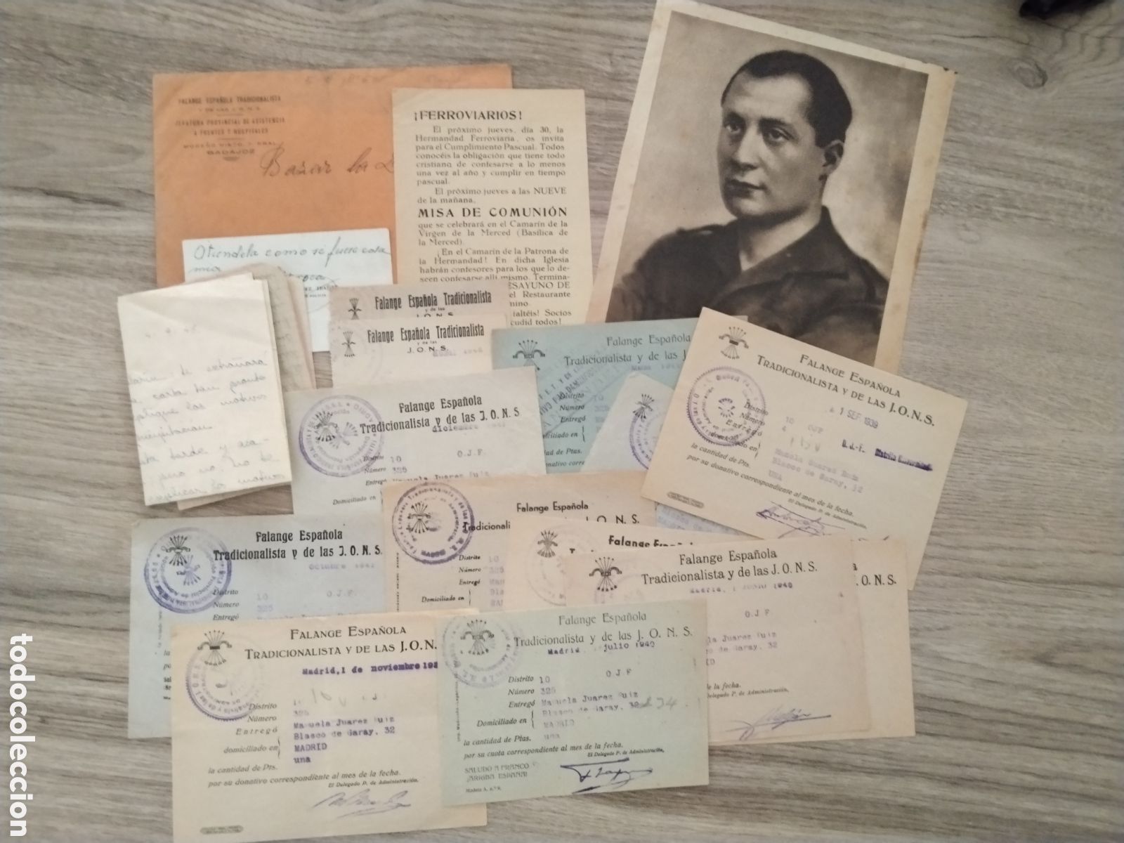 Militaria: Lote documentos post guerra civil falange.falangista.militar.seu.frente de juventudes.primo de river
