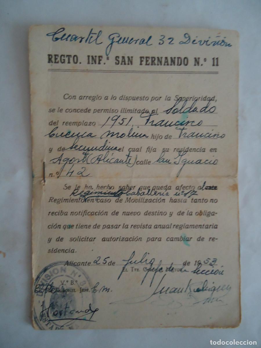 Militaria: CARTILLA MILITAR DEL REGIMIENTO INFANTERIA SAN FERNANDO N&ordm; 11. CUARTEL GENERAL 32 DIVISION.PP -13