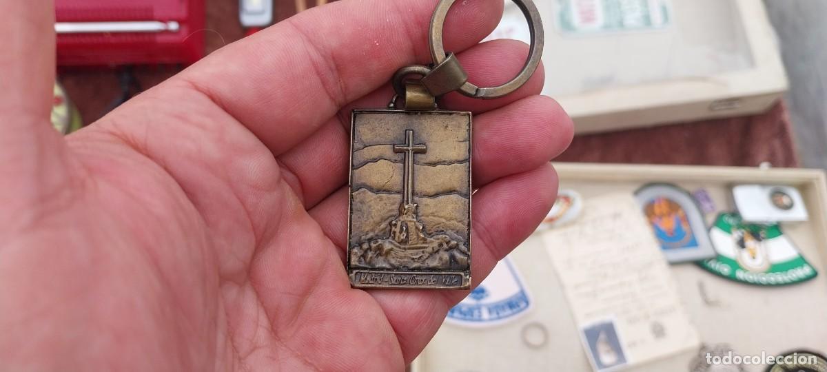 Militaria: LLAVERO VALLE DE LOS CA&Iacute;DOS PRECIOSO