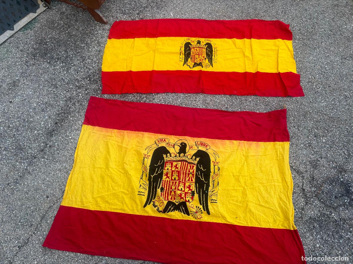 Militaria: Dos banderas Espa&ntilde;a &eacute;poca franquista post guerra civil una grande y libre aguila de SAn juan