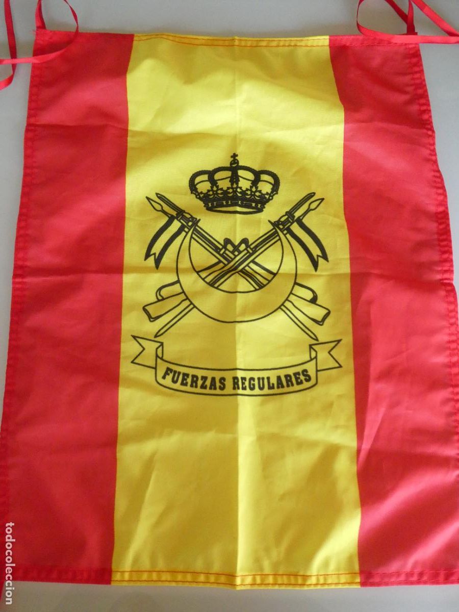 Militaria: BANDERA GUI&Oacute;N MILITAR. FUERZAS REGULARES MELILLA 52 CEUTA 54. 50X37CM