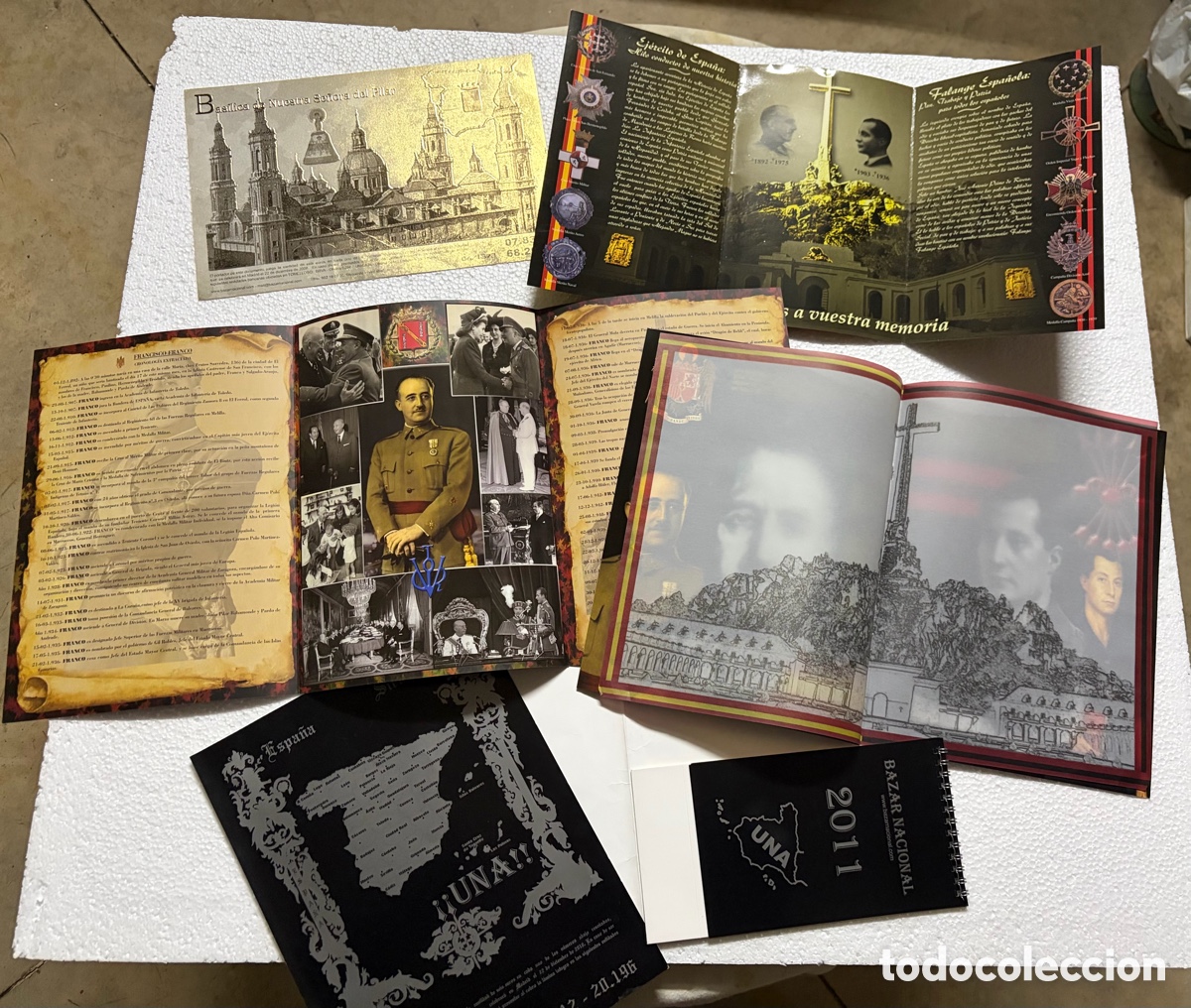 Militaria: LOTE DE L&Aacute;MINAS Y TR&Iacute;PTICOS DE FRANCO Y JOS&Eacute; ANTONIO PRIMO DE RIVERA