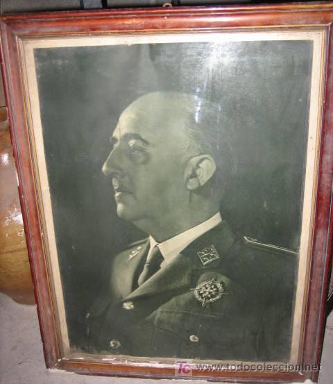 Militaria: Cuadro de Franco de 62 x 46 cms