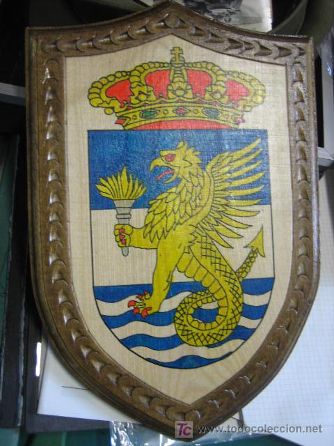 Militaria: Panoplia espa&ntilde;ola fabricada en Mostar