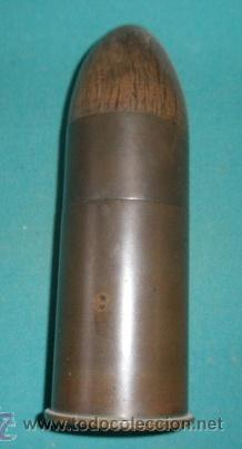 Military Antiques: Mechero de 15 cms de altura