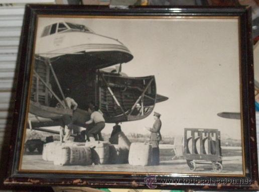 Militaria: Cuadrode un avi&oacute;n, 47 x 38 cms