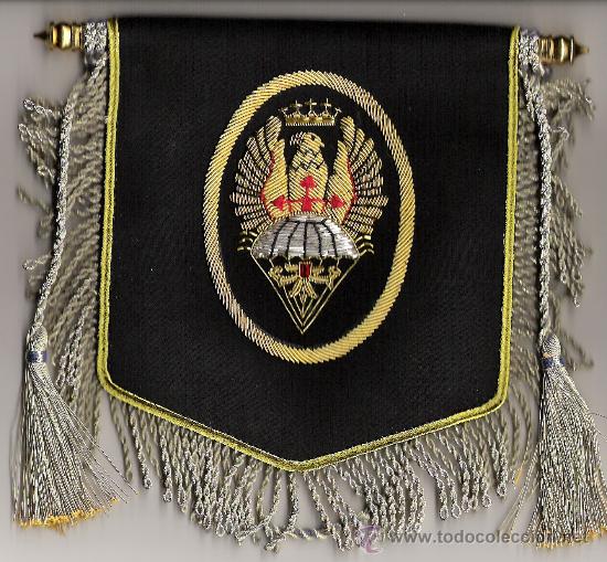 Military Antiques: BANDERIN BRIPAC ESCUDO ANTIGUO CORONA ABIERTA BORDADO HILO MET&Aacute;LICO