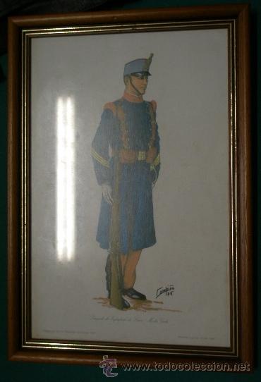Militaria: Cuadro de 38 x 27 cms, con l&aacute;mina sargento de infanter&iacute;a de l&iacute;nia