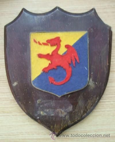 Military Antiques: METOPA DE TELA SOBRE MADERA    MET-041