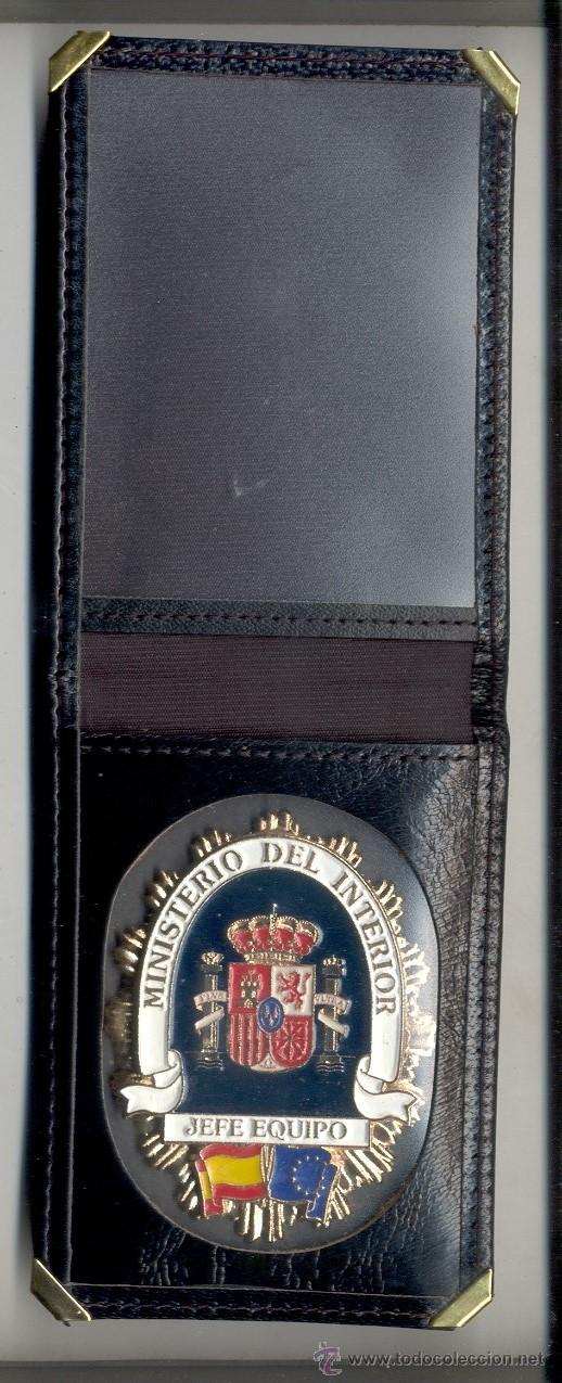 Military Antiques: CARTERA BILLETERA DE PIEL, CON PLACA DE JEFE DE EQUIPO, medida cerrada 7x10 cnts