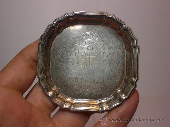 Militaria: Bandejita de metal plateado. PLACA CONMEMORATIVA - CONDE DEL VENADITO