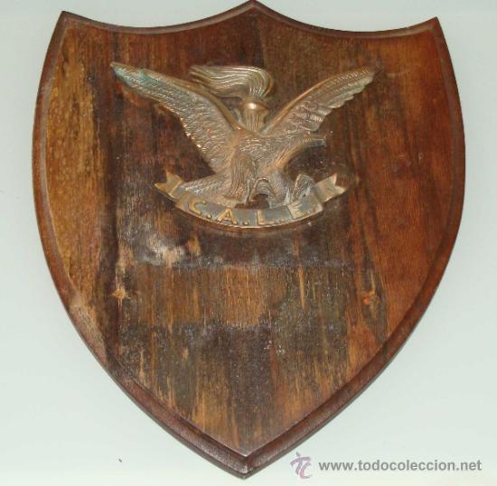 Militaria: ANTIGUA METOPA MILITAR. C.A.L.E. APOYO LOG&Iacute;STICO DEL EJ&Eacute;RCITO DEL AIRE ?. 20 X 24 CM