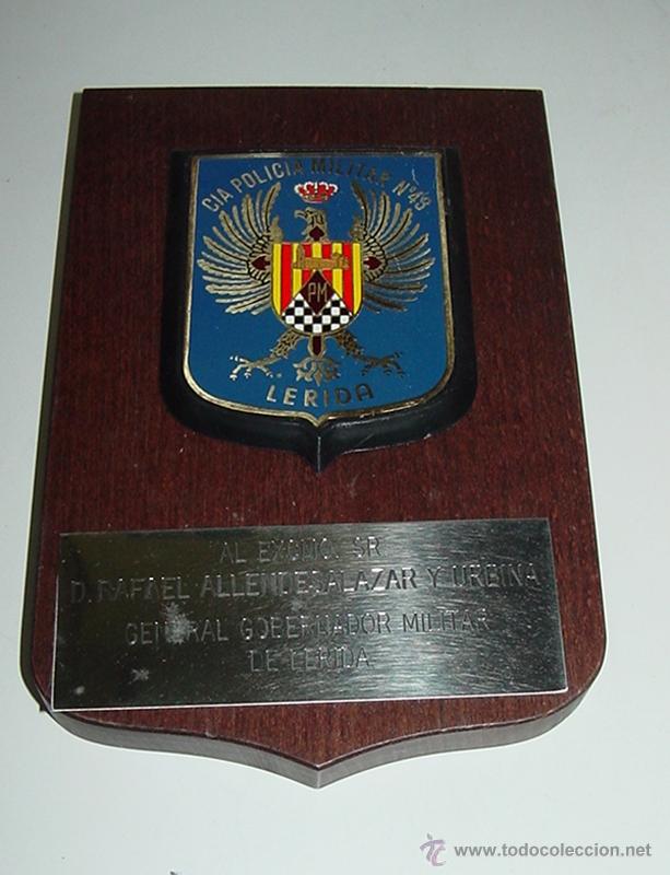Military Antiques: ANTIGUA METOPA  DE LA CIA DE POLICIA MILITAR N&ordm; 43 LERIDA - PERTENECIO A UN GENERAL ESPA&Ntilde;OL - MIDE 1