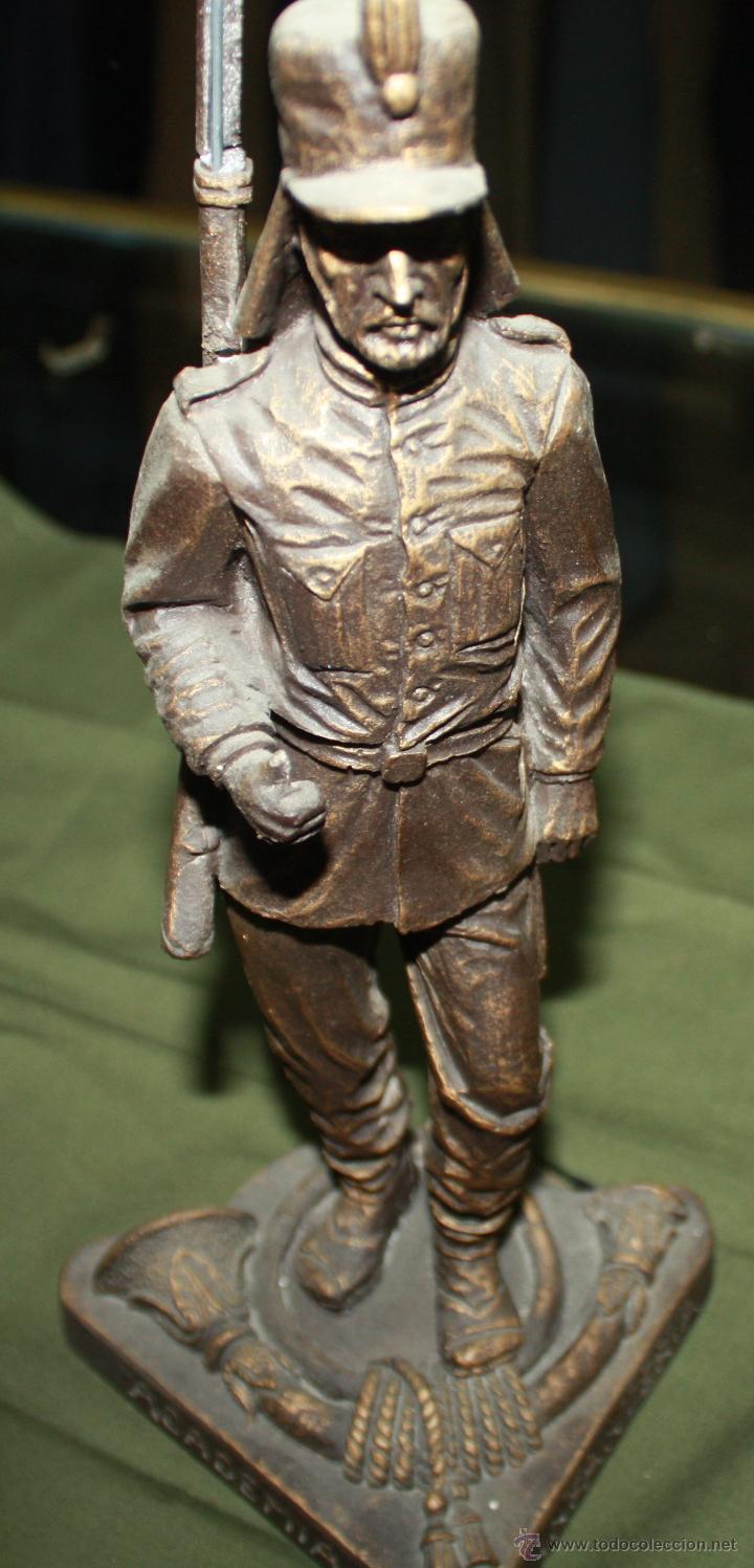 Military Antiques: ANTIGUO SOLDADO DE INFANTERIA GUERRA DE AFRICA ALFONSINO EN RESINA A&Ntilde;OS 80