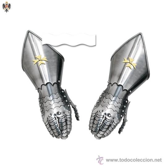 Military Antiques: GUANTELETE ARMADURA CABALLERO TEMPLARIO. 38 CMS ** 2 PIEZAS