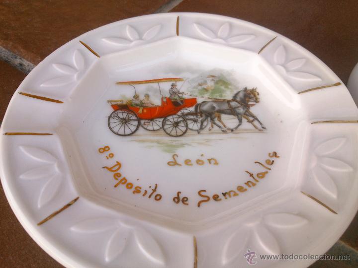 Militaria: PLATO CENICERO DE CER&Aacute;MICA.DEPOSITO DE SEMENTALES LEON..DEL EJ&Eacute;RCITO ESPA&Ntilde;OL.