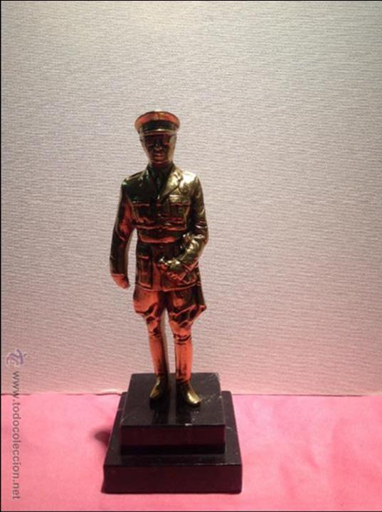 Militaria: ESTATUA O FIGURA BRONCE DE FRANCO (con peana de m&aacute;rmol) 2,440 Kg