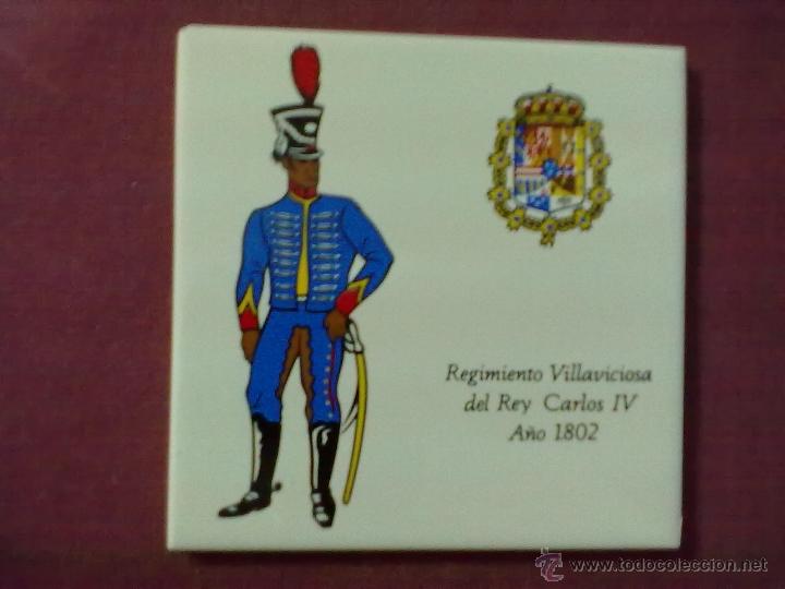 Militaria: AZULEJO REGIMIENTO DE VILLAVICIOSA DEL REY CARLOS IV