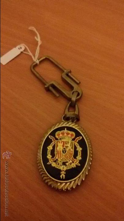 Militaria: LLAVERO ESMALT ADO POR AMBAS CARA. EN UNA EL ESCUDO DE ESPA&Ntilde;A Y POR OTRA LOS PERFILES DE LOS REYES