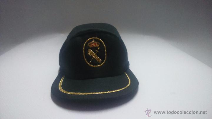 Military Antiques: Reproduccion en miniatura gorra guardia civil oficial