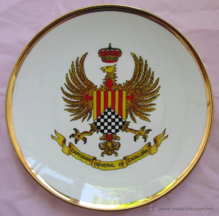 Military Antiques: Plato Capitan&iacute;a General de Catalu&ntilde;a. Ribete en oro, marca Sanbo