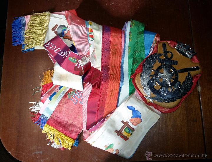 Militaria: Metopa de licenciamiento, de gran calidad (32 cintas), B.N. Baleares E.M. 1-1-51, 30-9-52, O.C.H.P.