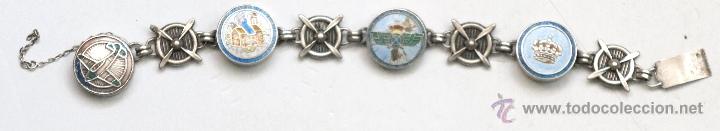 Militaria: Aviaci&oacute;n Militar espa&ntilde;ola, pulsera de plata con emblemas esmaltados y &eacute;poca a&ntilde;os 40. Ver m&aacute;s fotos.