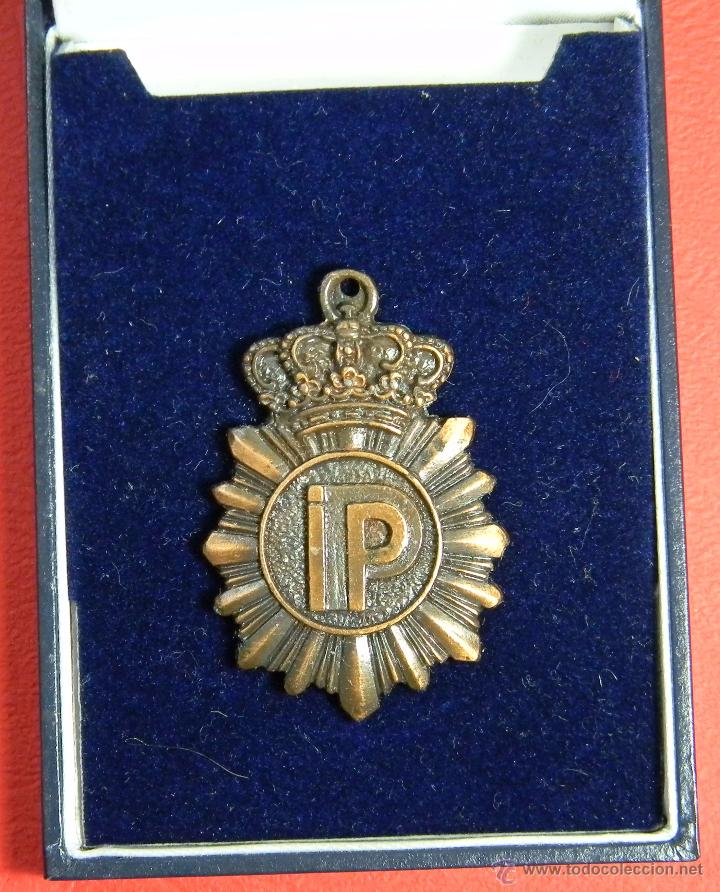 Military Antiques: Insignia Instituto Prevision Policia Nacional - Academia - Original - 47 mm de altura
