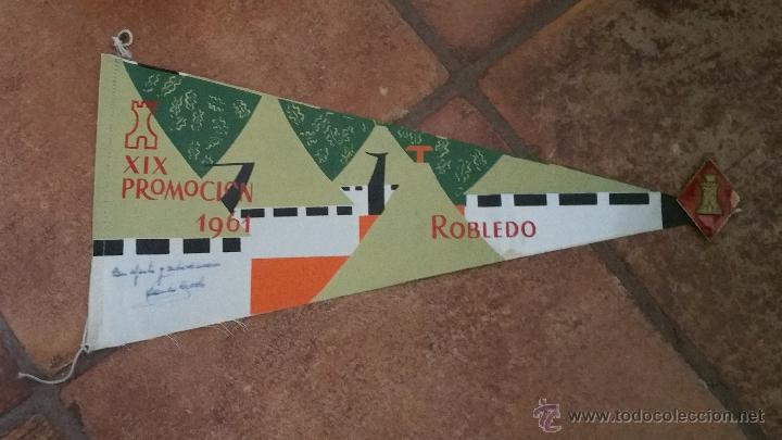 Military Antiques: BANDERIN A&Ntilde;OS 50-60 DE LA XIX PROMOCION DE INGENIEROS DE ROBLEDO