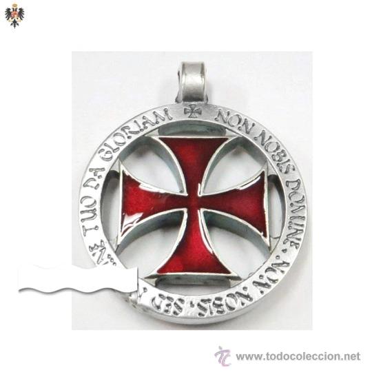 Military Antiques: MEDALLON TEMPLARIO CRUZ DE LOS CABALLEROS TEMPLARIOS + CORDON. 4 CMS