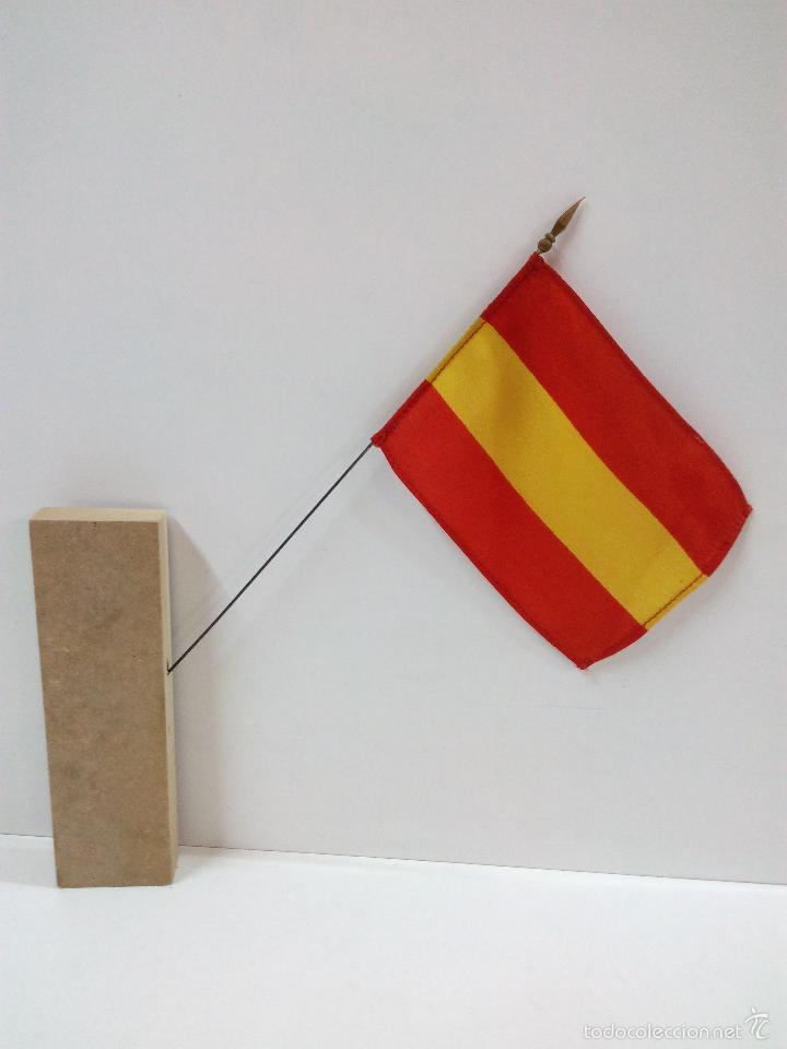 Militaria: BANDERA DE ESPA&Ntilde;A . POSIBLEMENTE DE UNA CONVENCION O CONGRESO