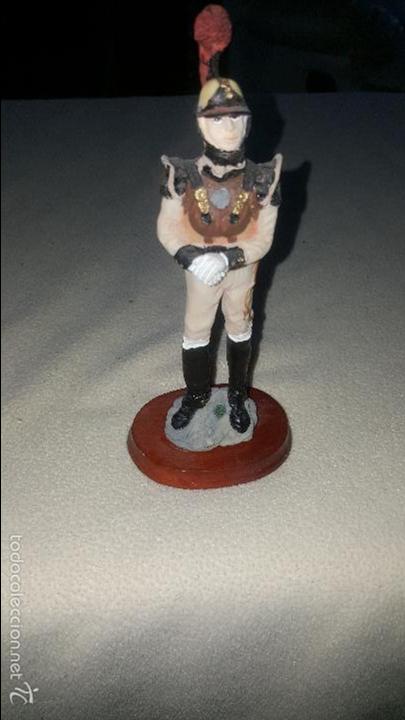 Militaria: FIGURA EN RESINA CABALLERIA