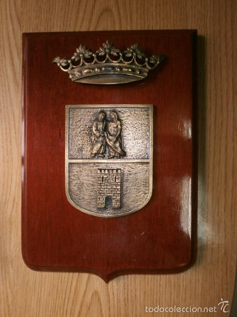 Military Antiques: METOPA MILITAR SEVILLA MADERA Y BRONCE MET-162