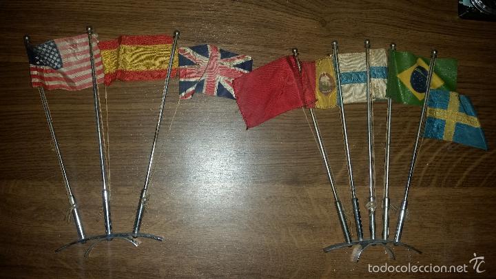 Militaria: BANDERAS DE DESPACHO CON MASTIL DE IZADO