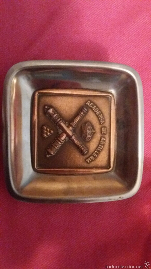 Military Antiques: Cenicero academia de artilleria