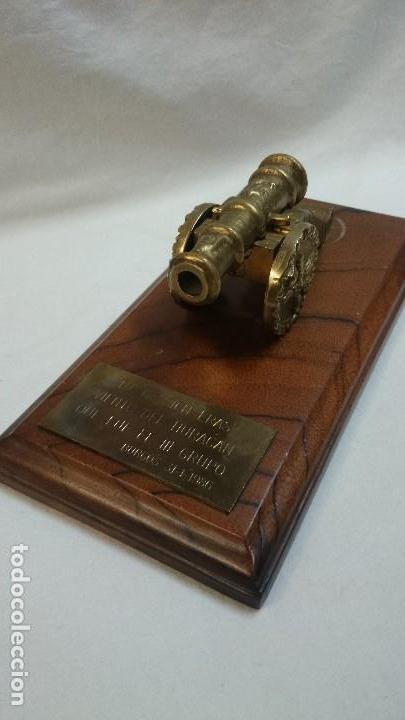 Military Antiques: CA&Ntilde;&Oacute;N DE BRONCE EN PEANA 14 CM