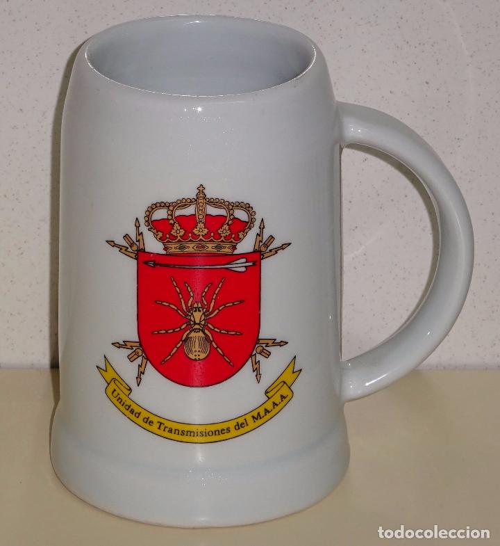 Military Antiques: JARRA DE CER&Aacute;MICA MILITAR. UNIDAD DE TRANSMISIONES DEL M.A.A.A. ARTILLERIA ANTIAEREA 13,5 CM. 640 GR