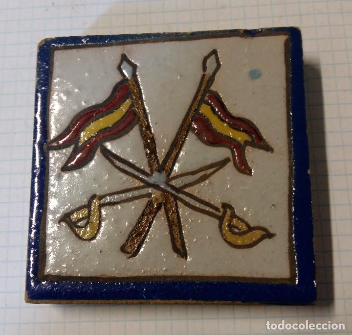 Military Antiques: Azulejo de Caballer&iacute;a, 7 x 7 cm aprox.