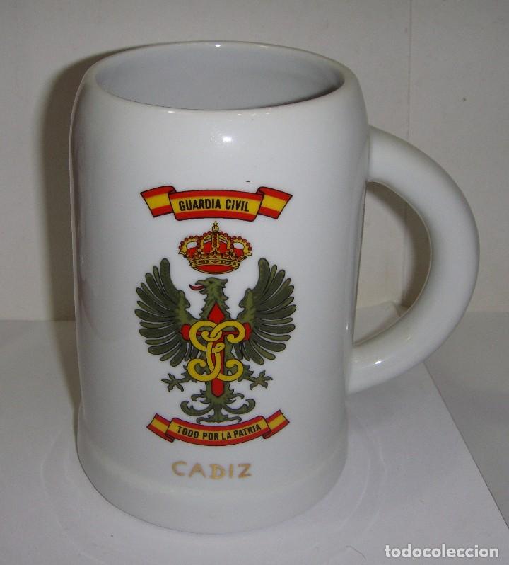 Military Antiques: Jarra de Colecci&oacute;n. Cer&aacute;mica. Guardia Civil. C&aacute;diz.