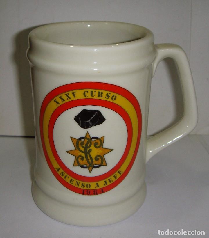 Military Antiques: Jarra de Colecci&oacute;n. Cer&aacute;mica. XXXV Curso. Ascenso a Jefe. 1984.
