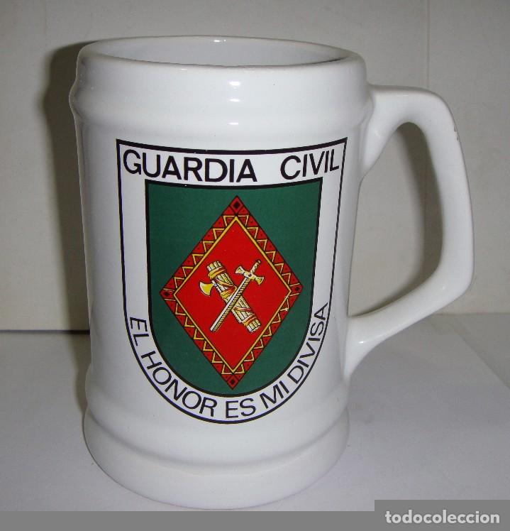 Military Antiques: Jarra de Colecci&oacute;n. Cer&aacute;mica. Guardia Civil. El honor es mi divisa.