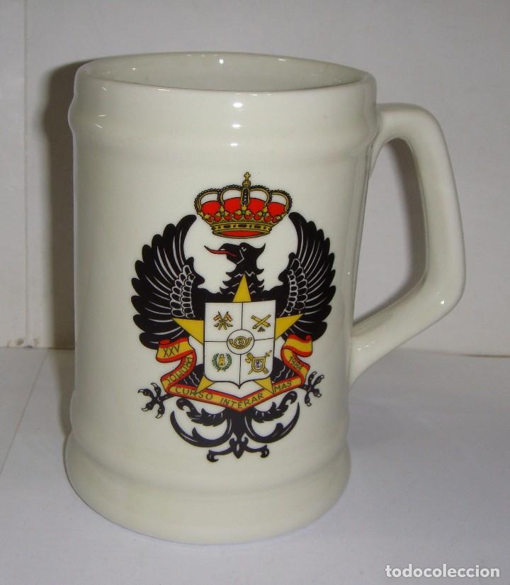 Military Antiques: Jarra de Colecci&oacute;n. Cer&aacute;mica. Curso Interar. Mar. 1984