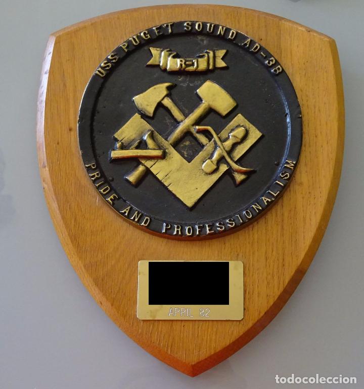 Militaria: METOPA MILITAR. EJ&Eacute;RCITO ESTADOS UNIDOS. US ARMY NAVY BUQUE USS PUGET SOUND AD 38. 29 X 24 CM 2,1 KG