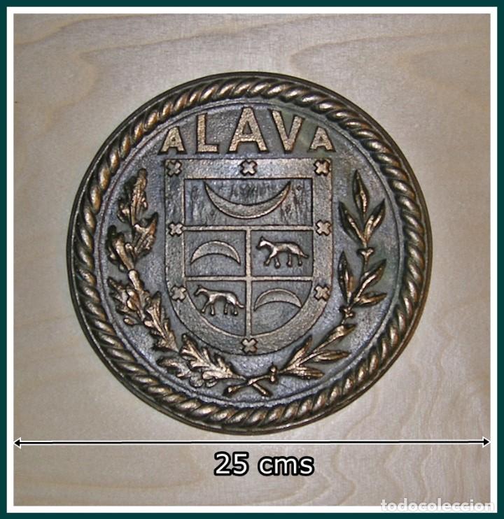 Military Antiques: 95/179..D 52 Destructor Alava. . .de la clase Churruca...Medidas 25 X 25 cms. . .Peso 2,150 kgs