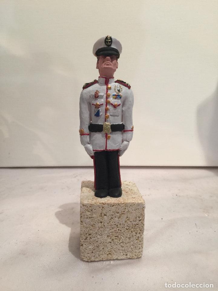 Military Antiques: MINIATURA DE SOLDADO CON UNIFORME DE GALA INFANTER&Iacute;A DE MARINA - VERANO