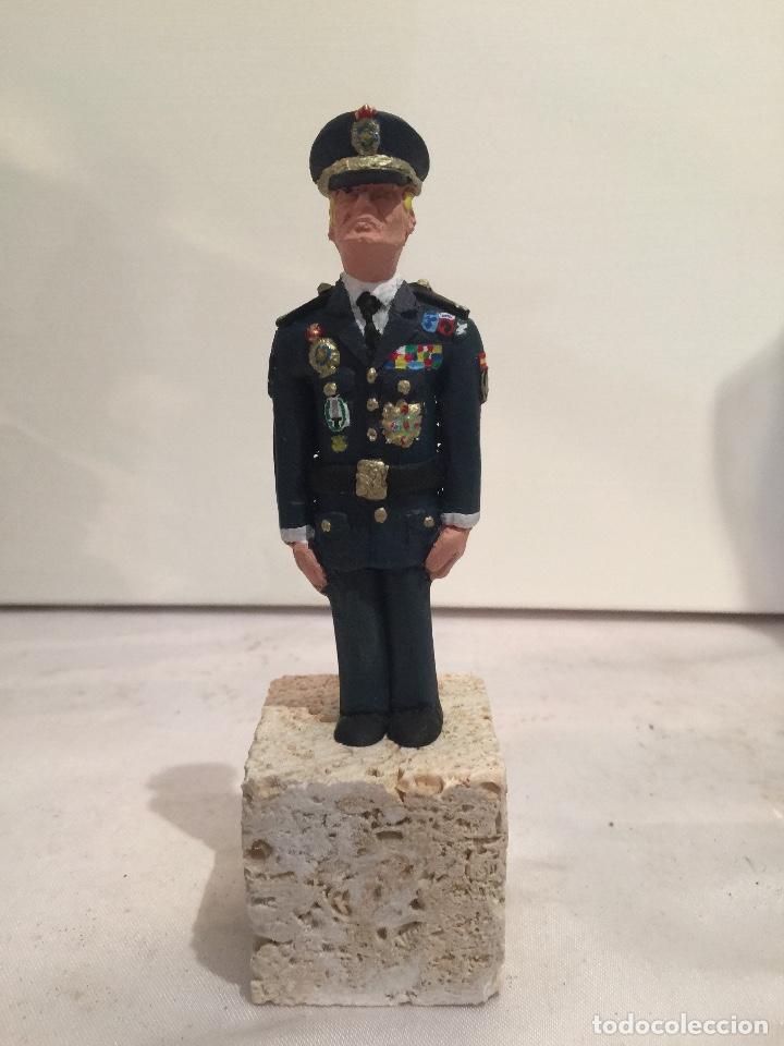 Military Antiques: MINIATURA DE COMISARIO - INSPECTOR JEFE_POLIC&Iacute;A NACIONAL