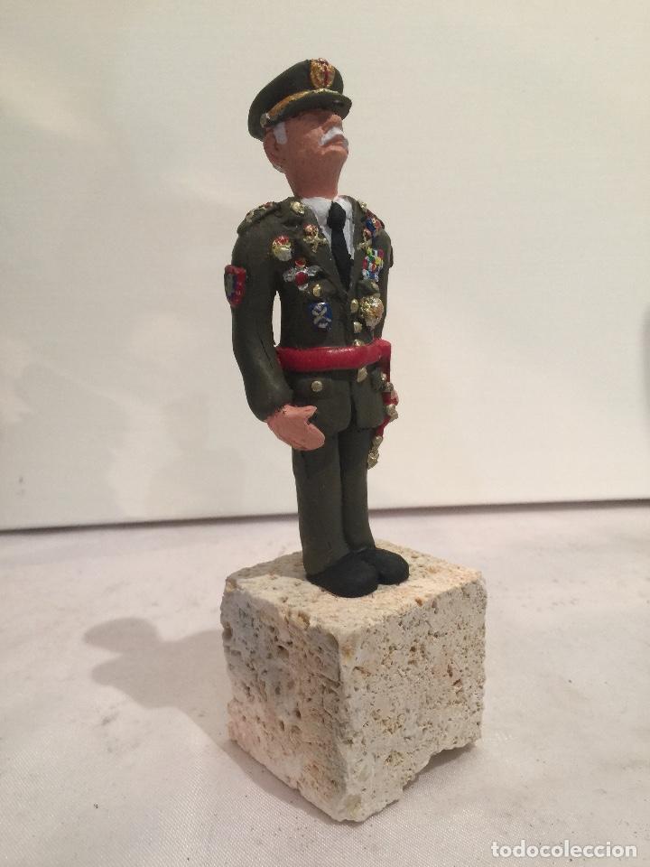 Military Antiques: MINIATURA DE GENERAL DEL EJERCITO DE TIERRA - FIRMES