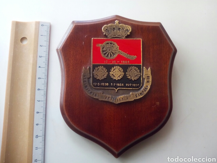 Military Antiques: PEQUE&Ntilde;A METOPA REGIMIENTO ARTILLER&Iacute;A CAMPA&Ntilde;A N 20